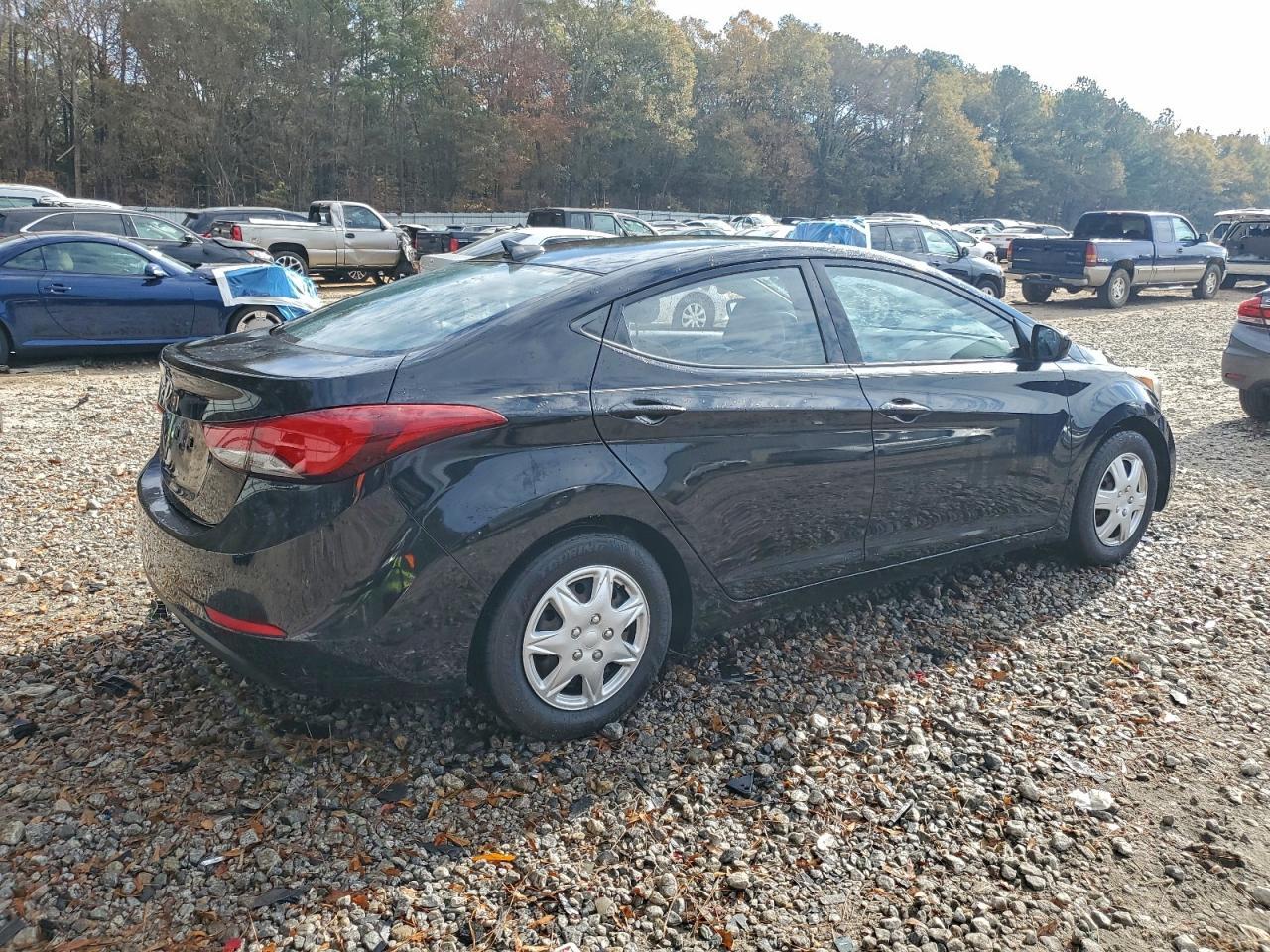 2016 Hyundai Elantra Se - Фото 3