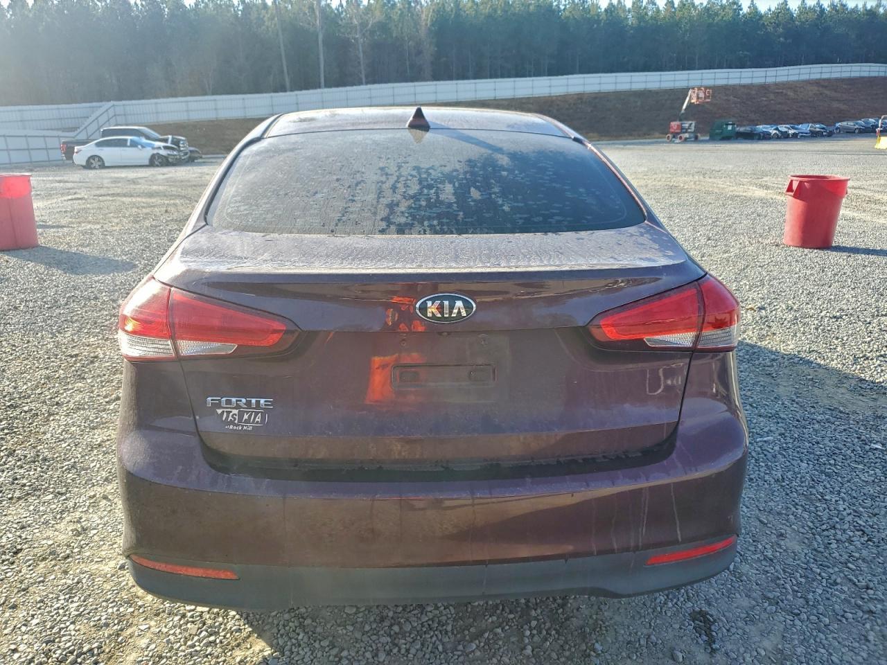 2018 Kia Forte Lx - Image 6