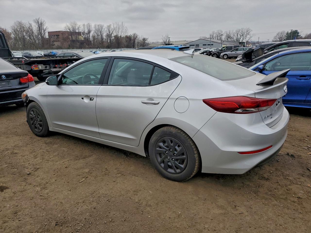 2017 Hyundai Elantra Se - Фото 2
