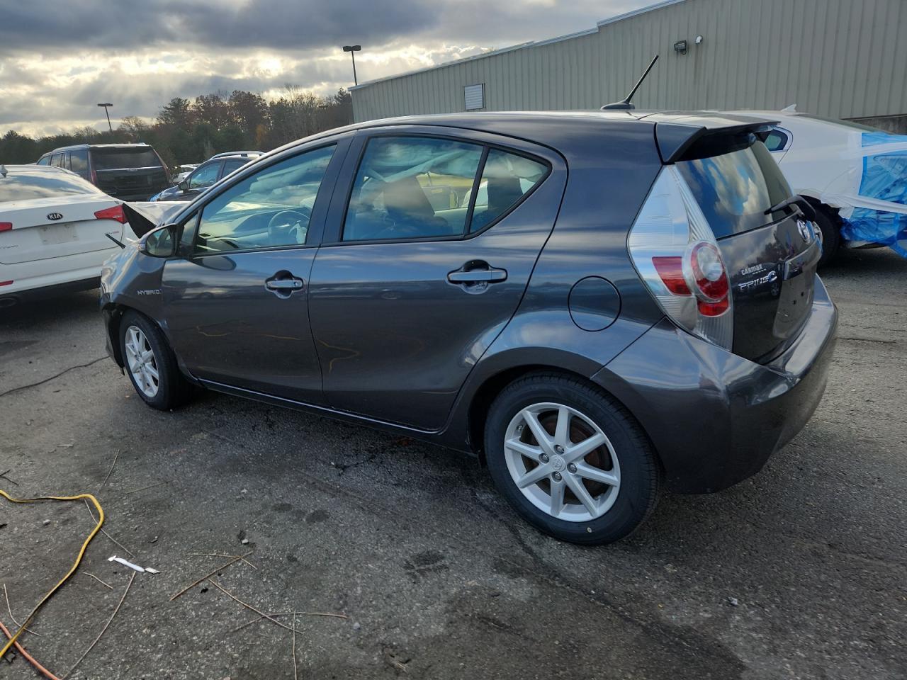 2014 Toyota Prius C - Image 2