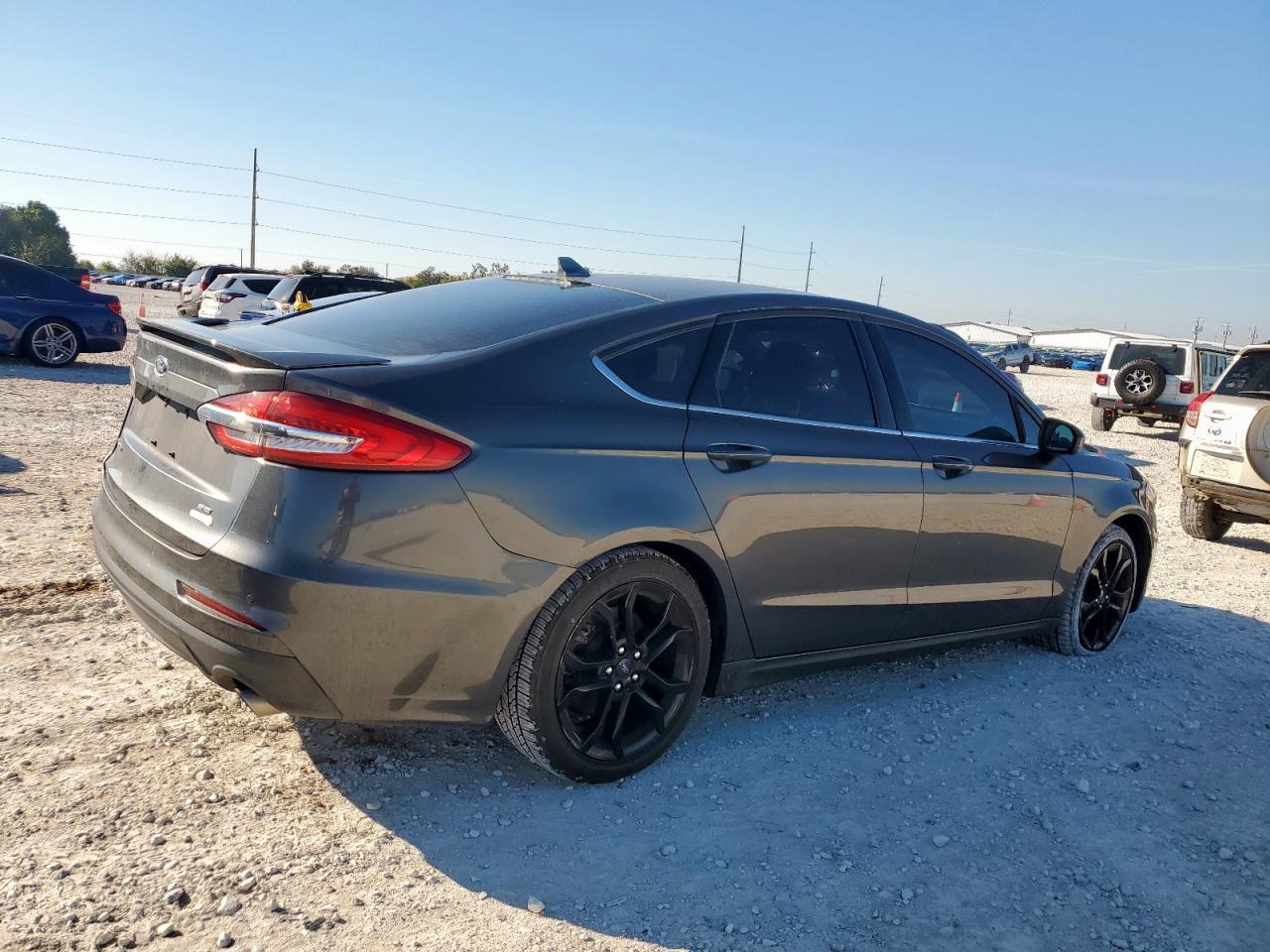 2020 Ford Fusion Se - Image 3