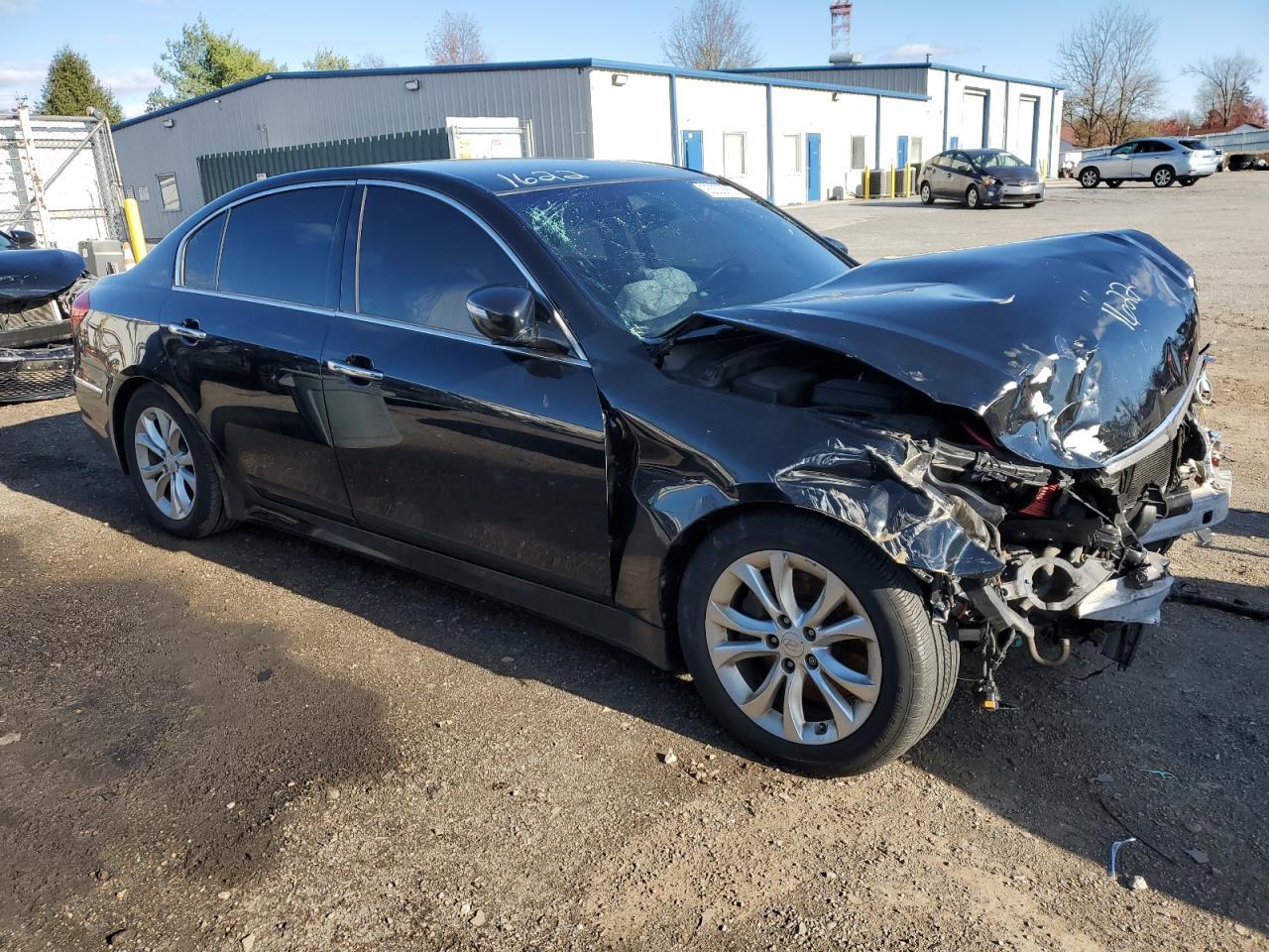 2012 Hyundai Genesis 3.8L - Фото 4