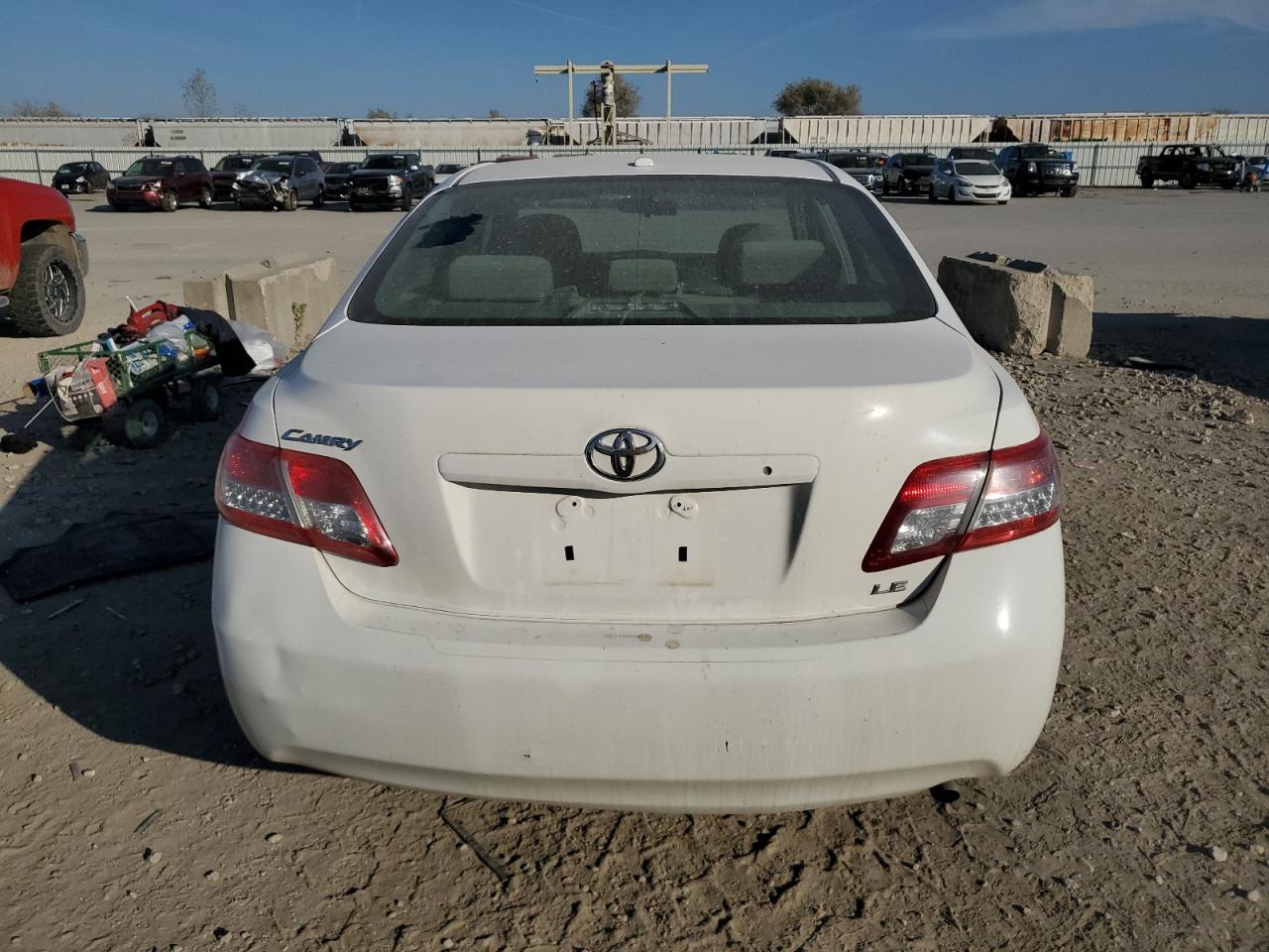 2011 Toyota Camry Base - Фото 6