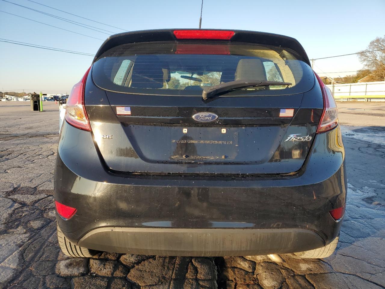 2016 Ford Fiesta Se - Фото 6