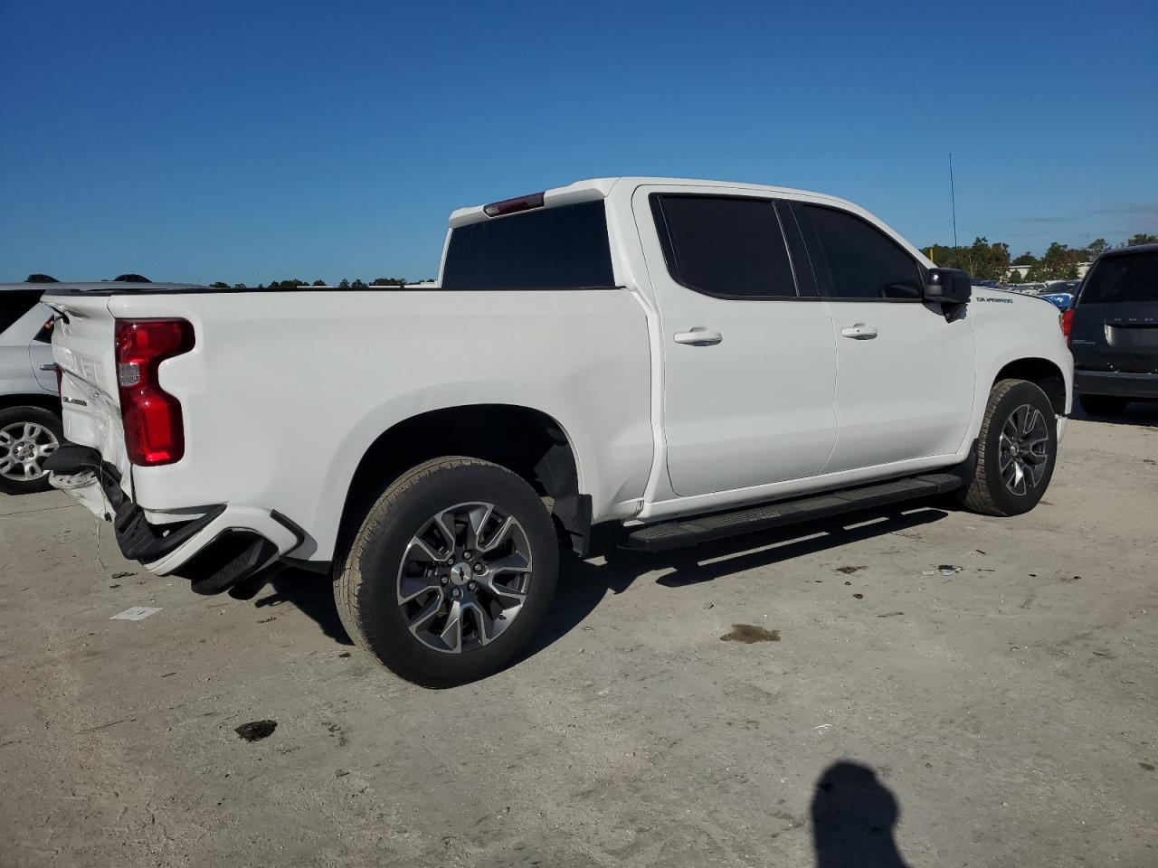 2022 Chevrolet Silverado C1500 Rst - Фото 3
