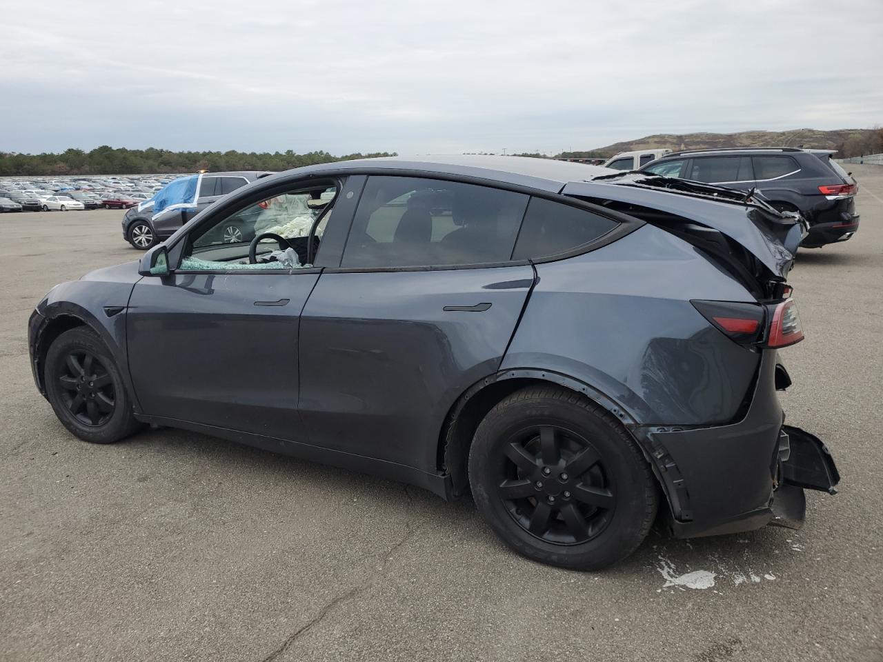 2022 Tesla Model Y - Фото 2