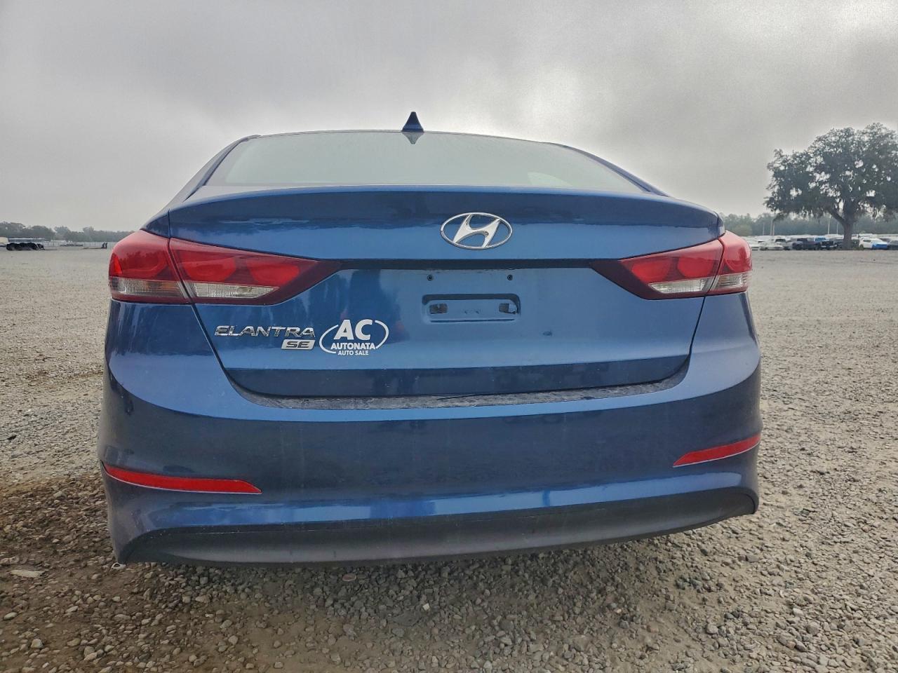 2017 Hyundai Elantra Se - Image 6