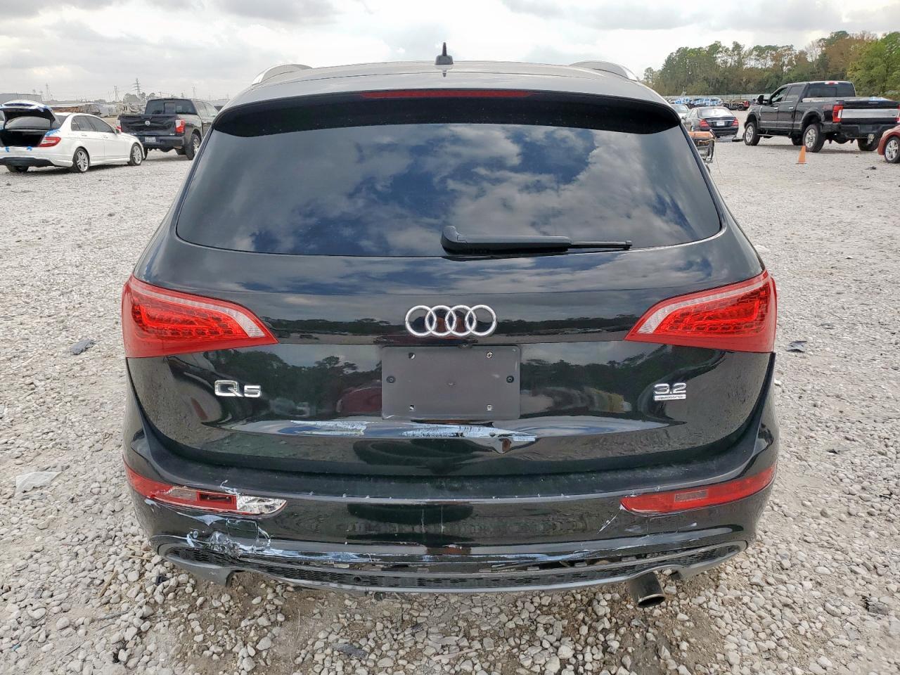 2011 Audi Q5 Premium Plus - Image 6