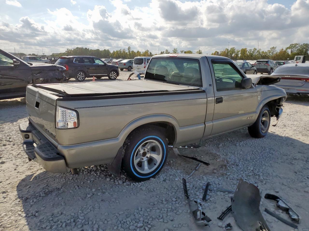 2003 Chevrolet S Truck S10 - Image 3