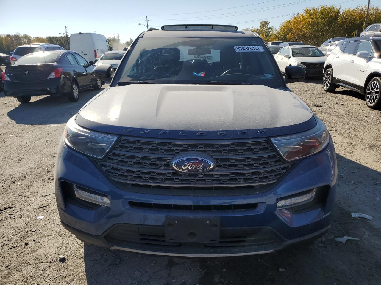 2022 Ford Explorer Xlt - Image 5