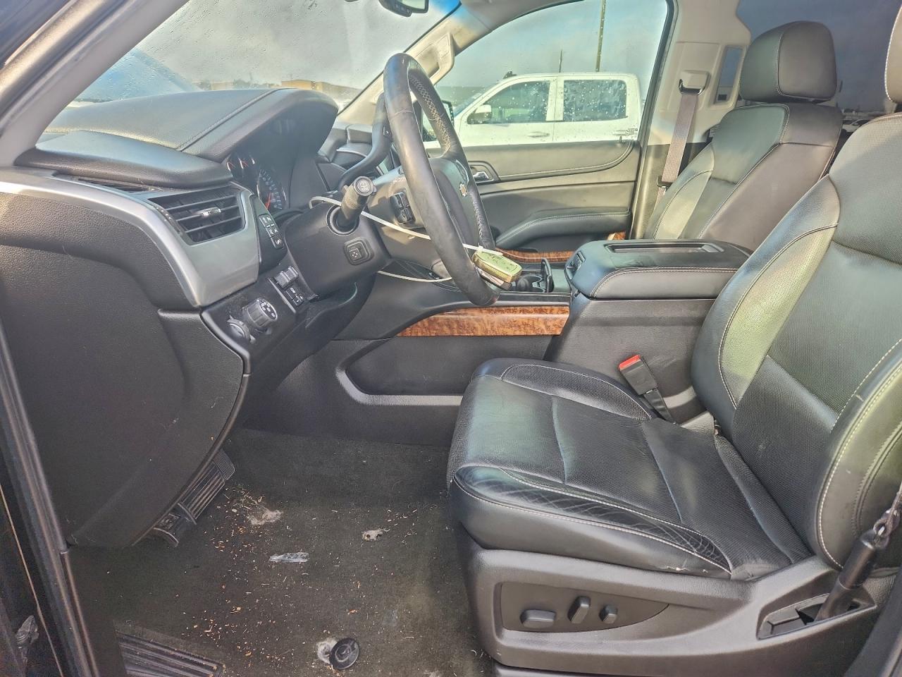 2017 Chevrolet Tahoe C1500 Premier - Image 7