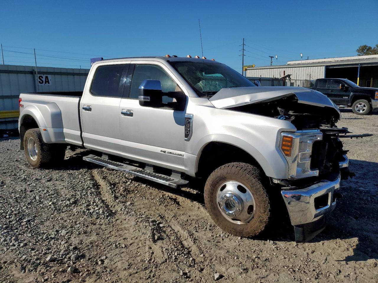 2018 Ford F350 Super Duty - Фото 4