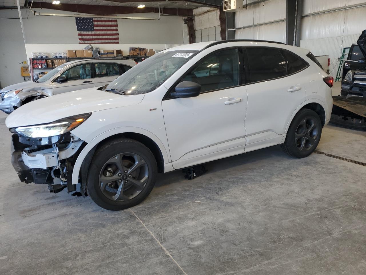 2023 Ford Escape St Line