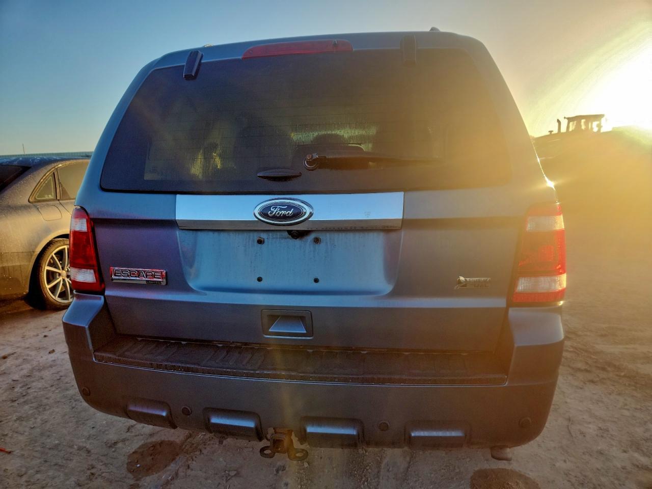 2012 Ford Escape Limited - Image 6