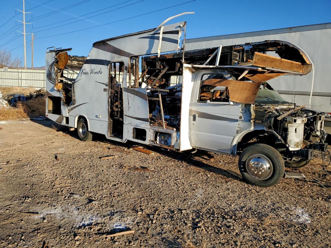 2013 Ford Econoline - Rv