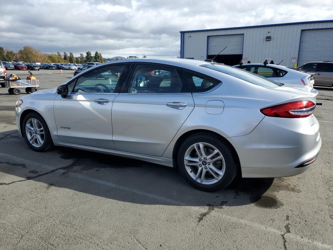 2018 Ford Fusion Se Hybrid - Фото 2