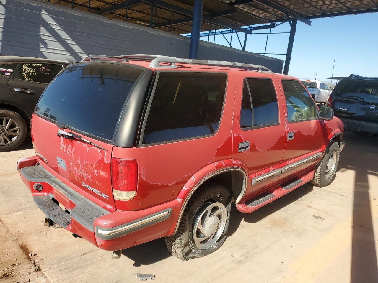 1998 Chevrolet Blazer - Image 3