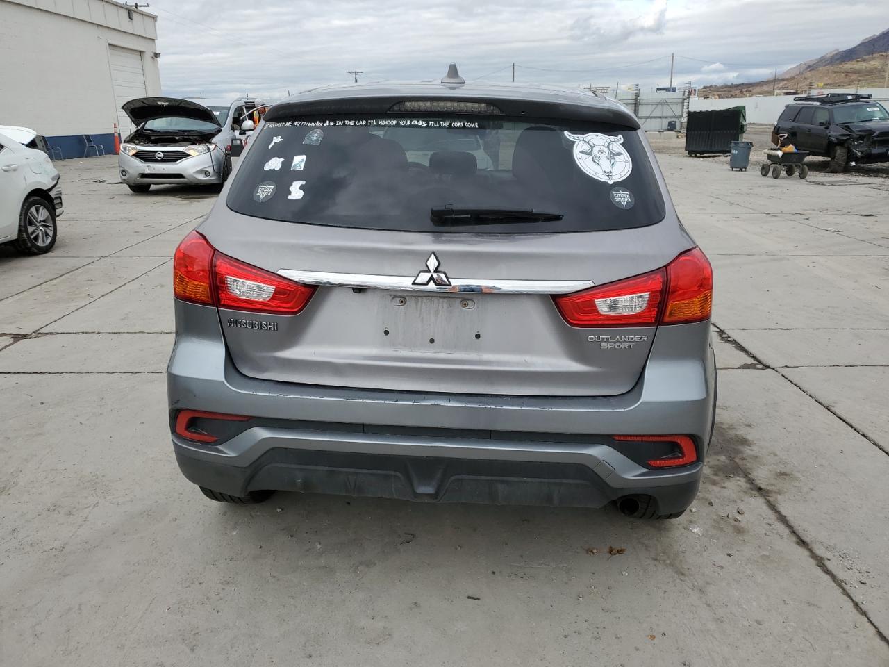 2019 Mitsubishi Outlander Sport Es - Image 6