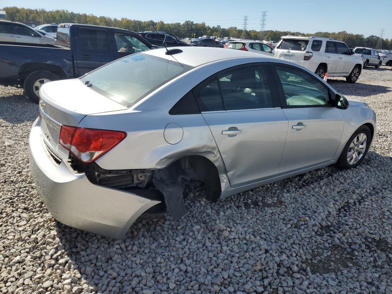 2015 Chevrolet Cruze Ls - Фото 3