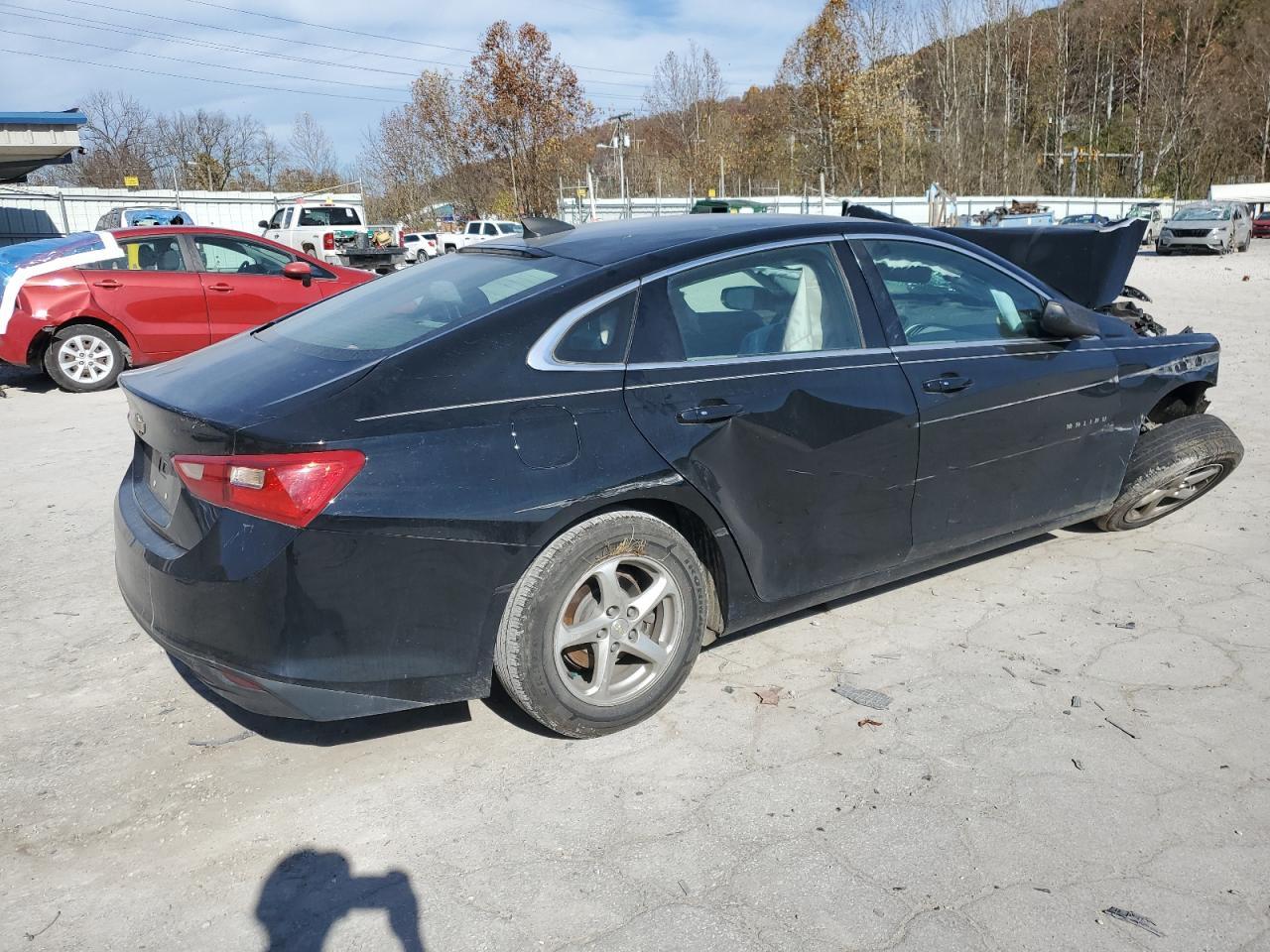 2018 Chev Malibu - Image 3