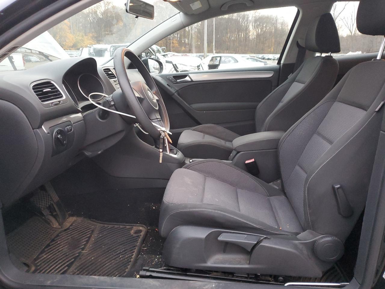 2012 Volkswagen Golf - Image 7