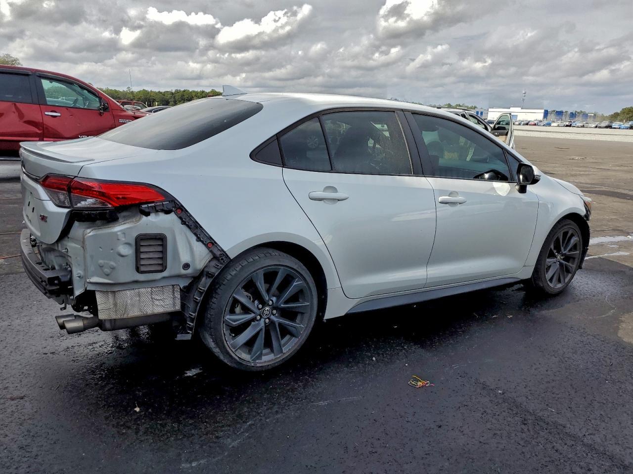 2024 Toyota Corolla Se - Фото 3