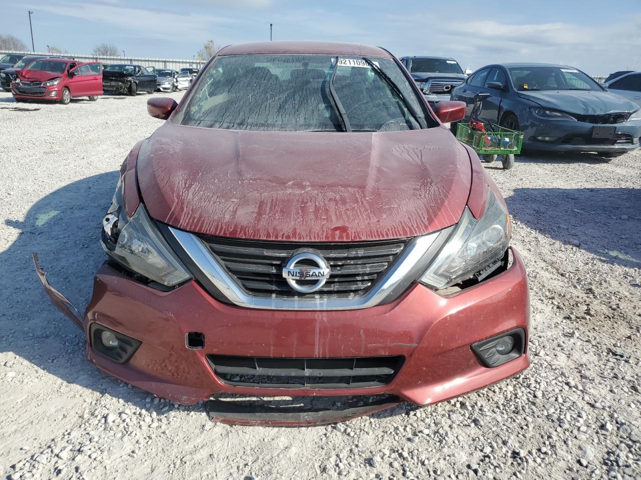 2017 Niss Altima - Фото 5