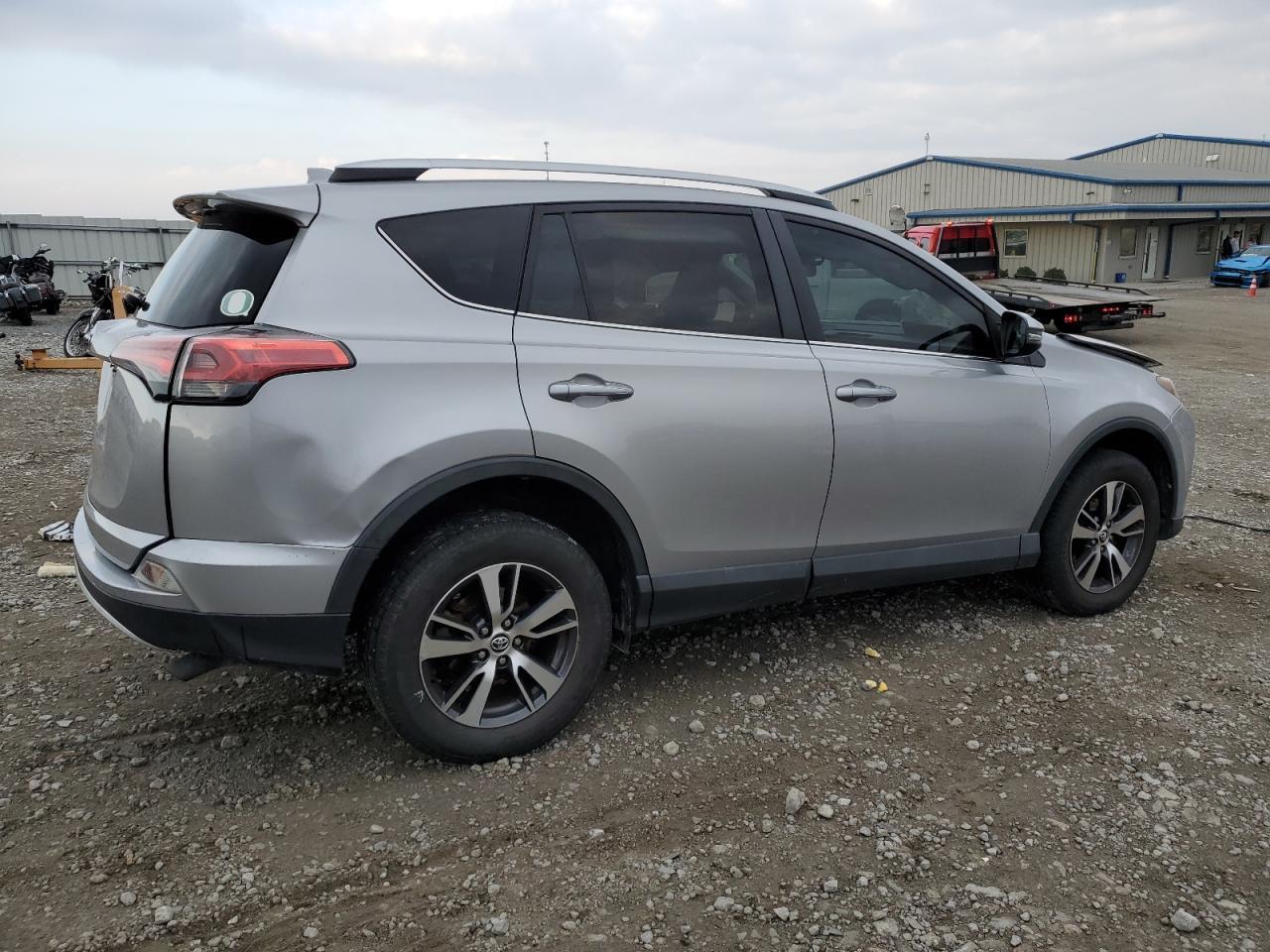 2016 Toyota Rav4 Xle - Фото 3