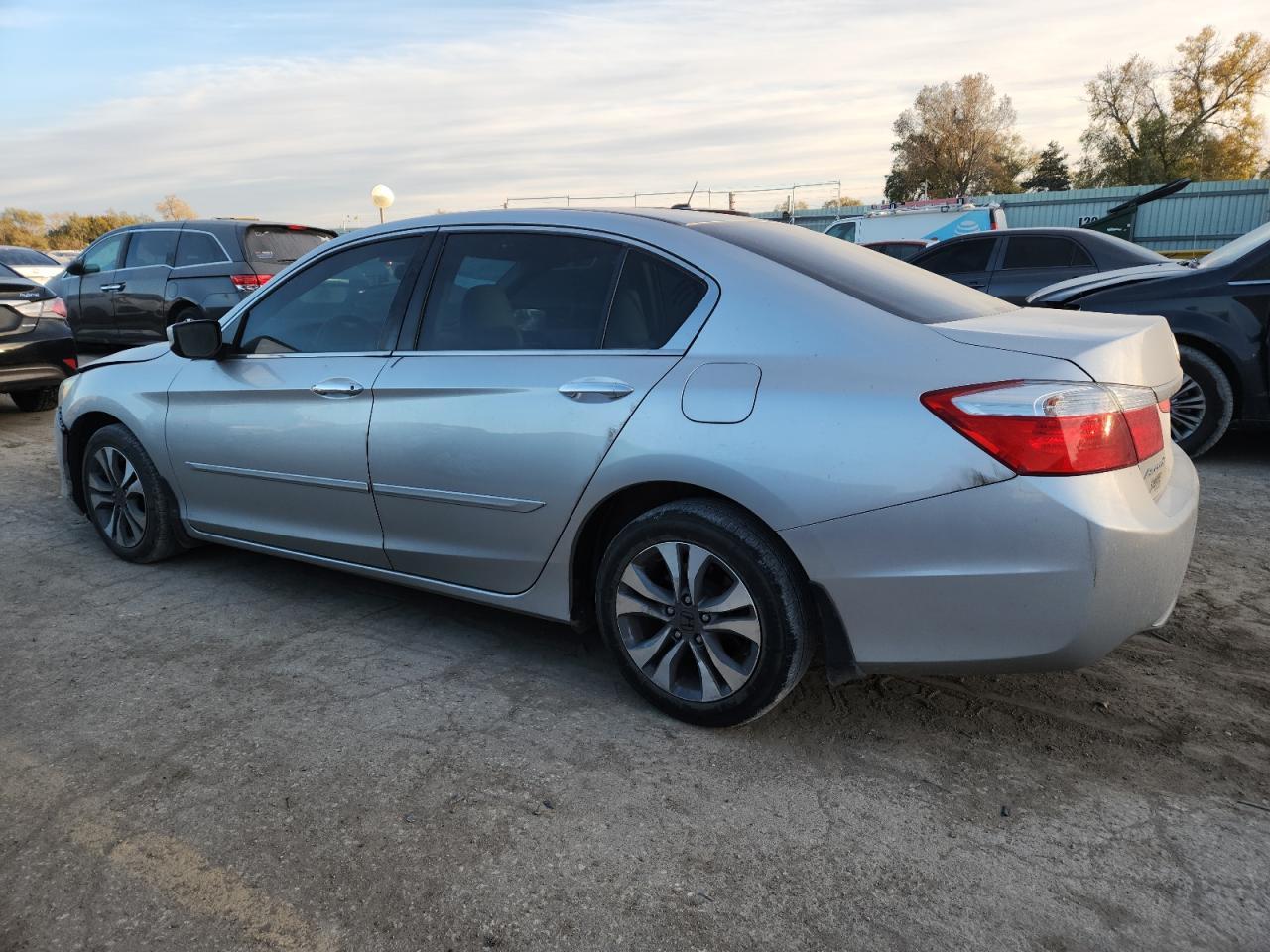 2015 Honda Accord Lx - Фото 2