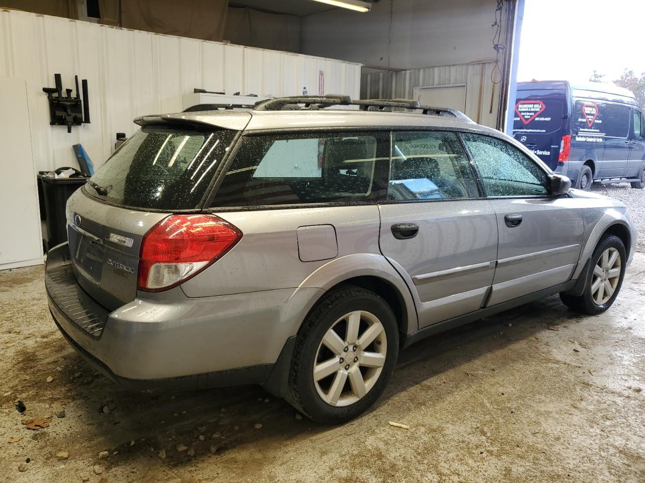 2008 Subaru Outback 2.5I - Фото 3