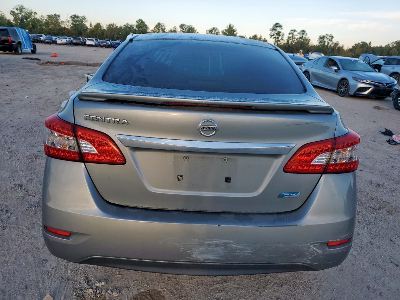 2014 Nissan Sentra S - Image 6