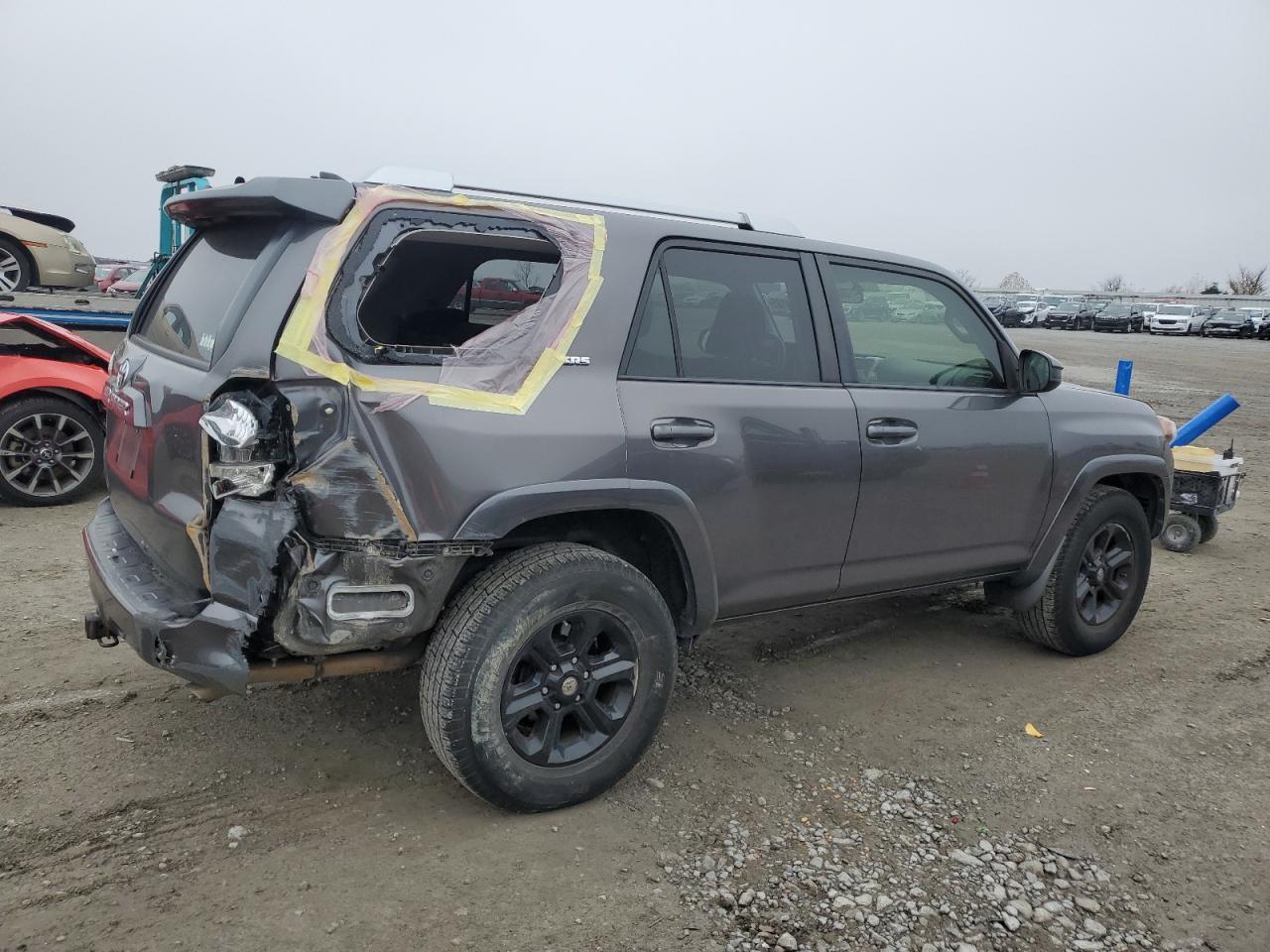 2016 Toyota 4Runner Sr5 - Image 3