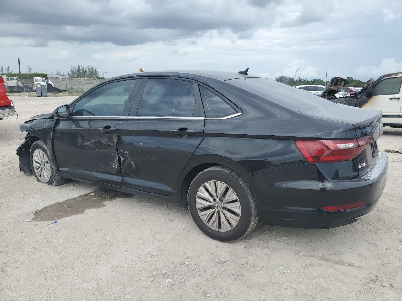 2020 Volkswagen Jetta S - Фото 2