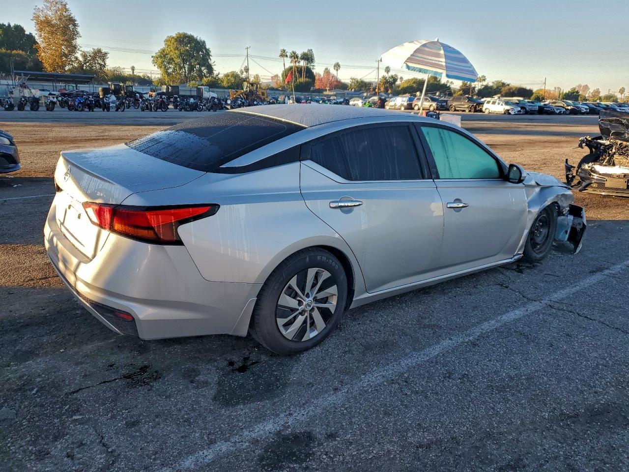 2022 Nissan Altima S - Image 3