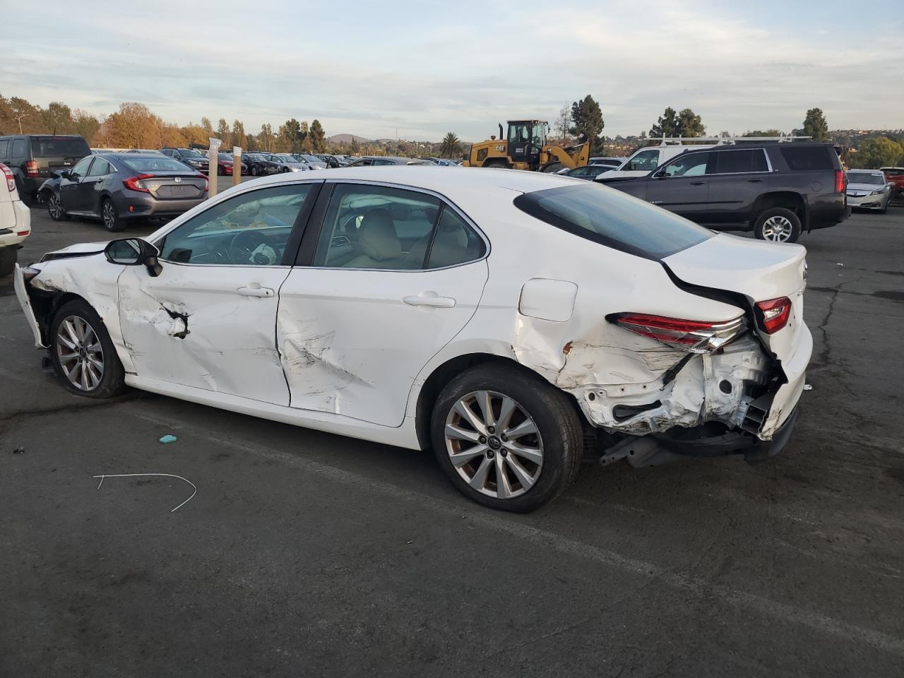 2018 Toyota Camry L - Фото 2
