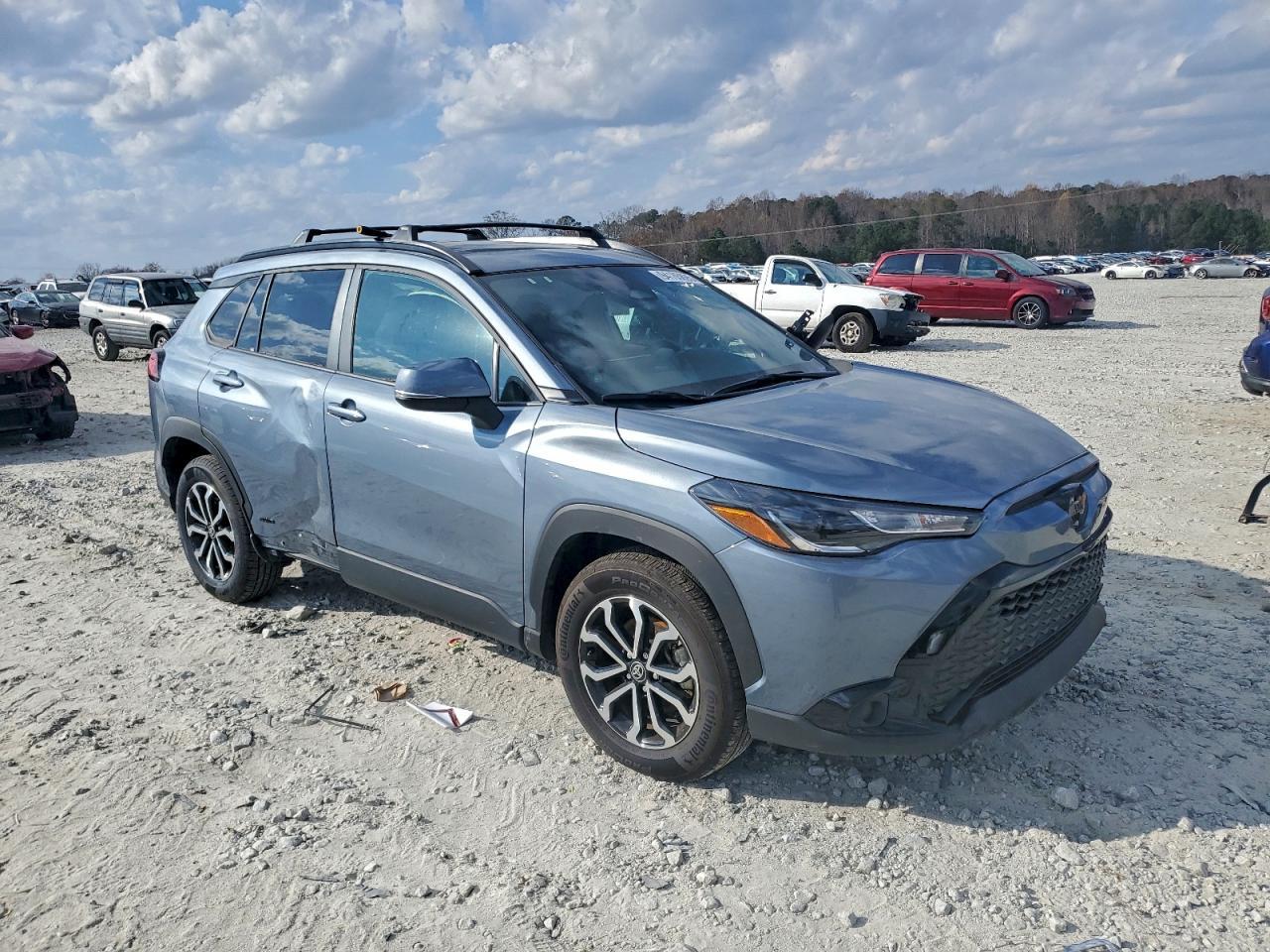 2024 Toyota Corolla Cross Se - Image 4