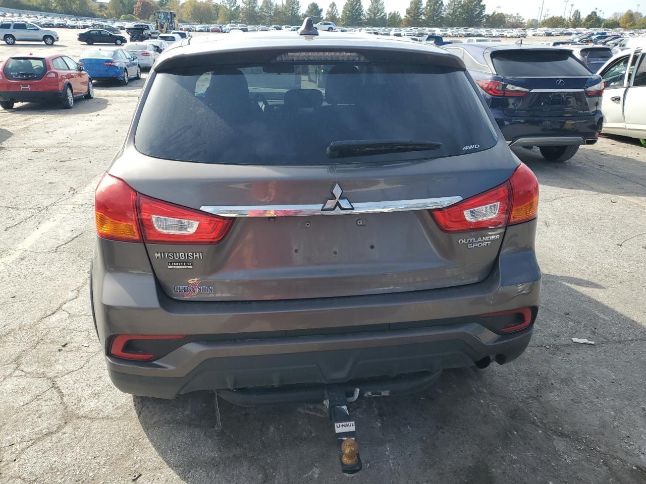 2018 Mitsubishi Outlander Sport Es - Image 6