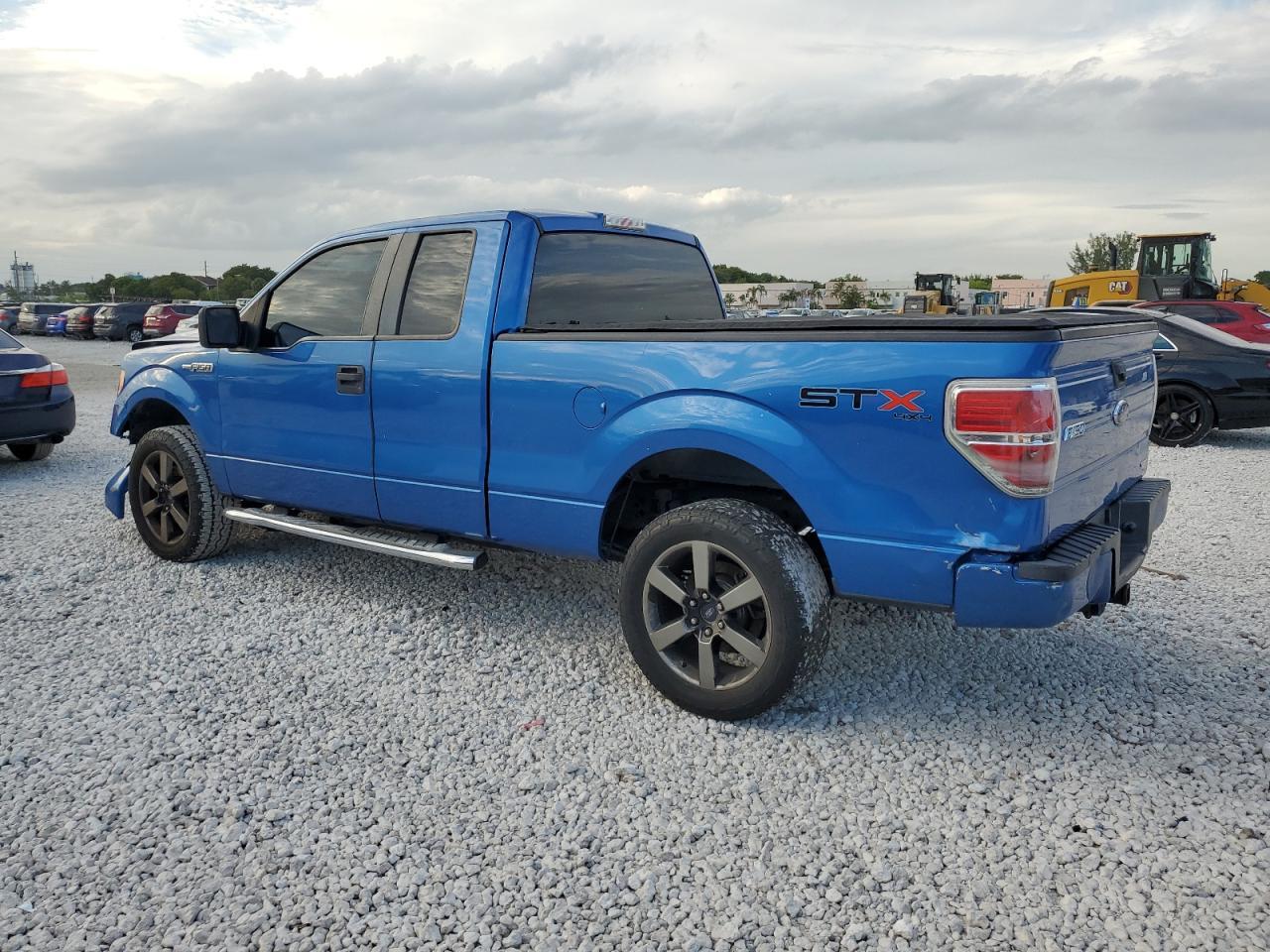 2013 Ford F150 Super Cab - Image 2