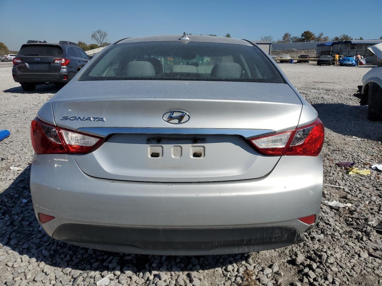 2014 Hyundai Sonata Gls - Image 6