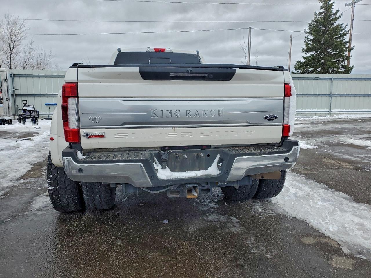 2019 Ford F450 Super Duty - Image 6