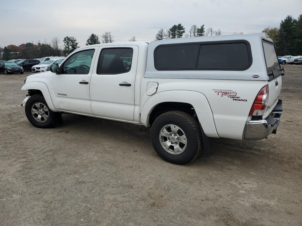 2010 Toyota Tacoma Double Cab - Image 2