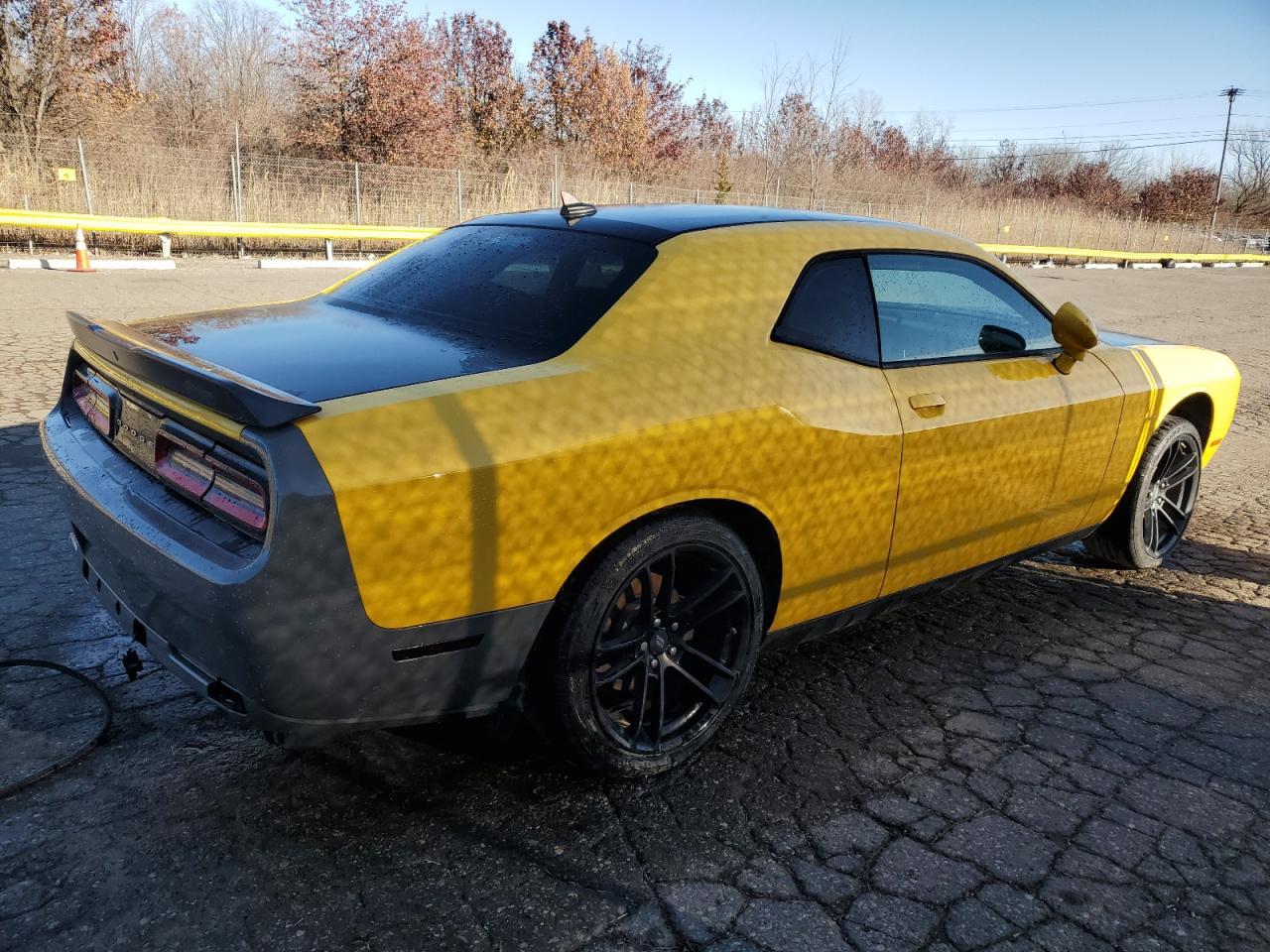 2017 Dodge Challenger R/T - Фото 3