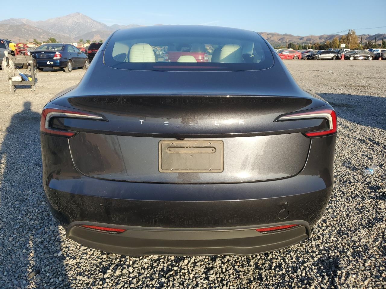 2024 Tesla Model 3 - Image 6