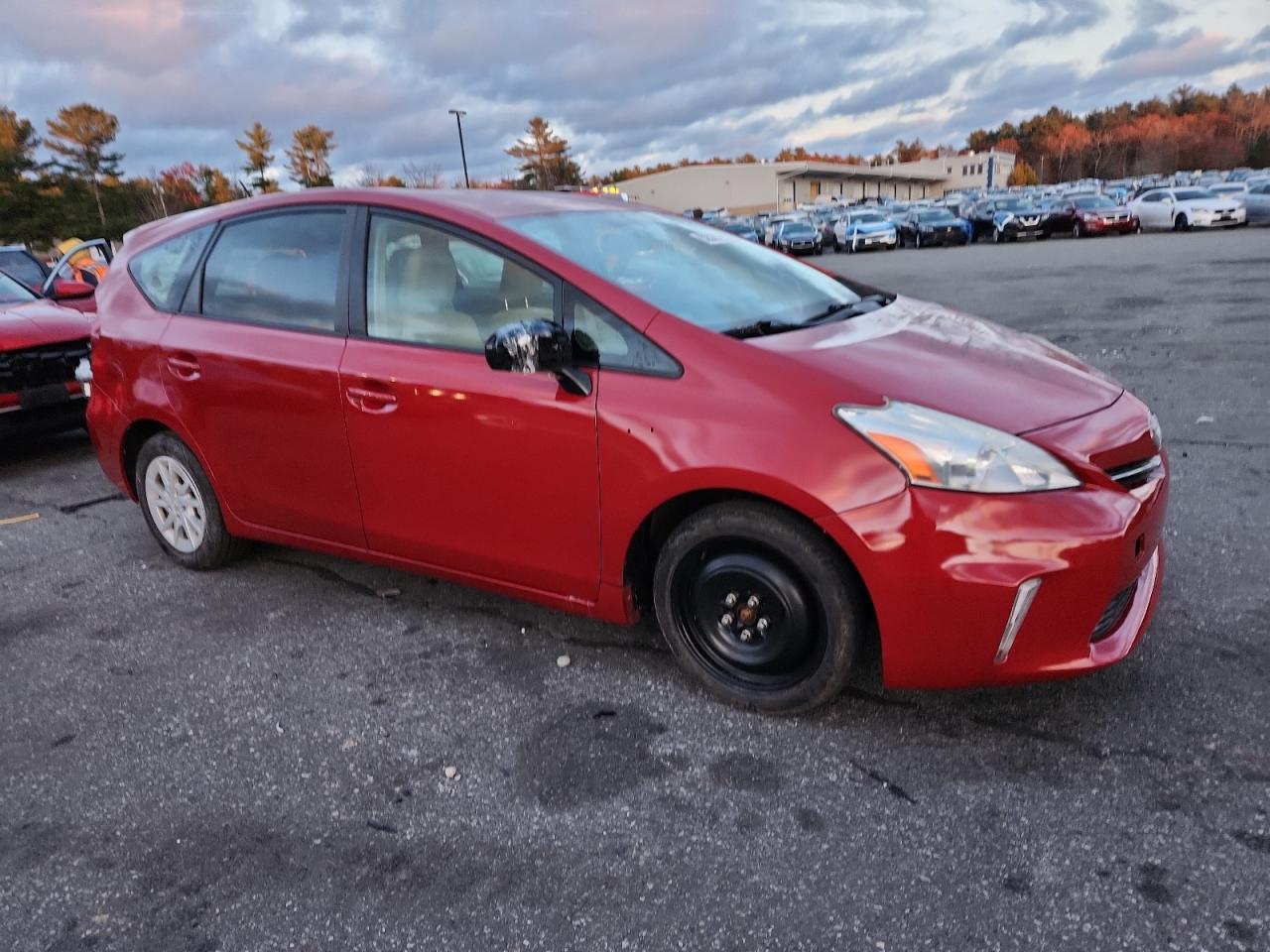 2012 Toyota Prius V - Фото 4