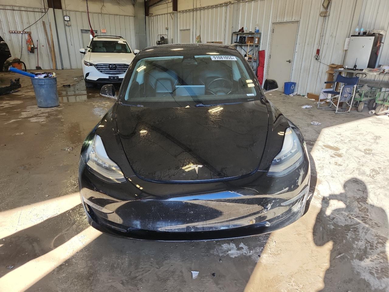 2019 Tesla Model 3 - Image 5