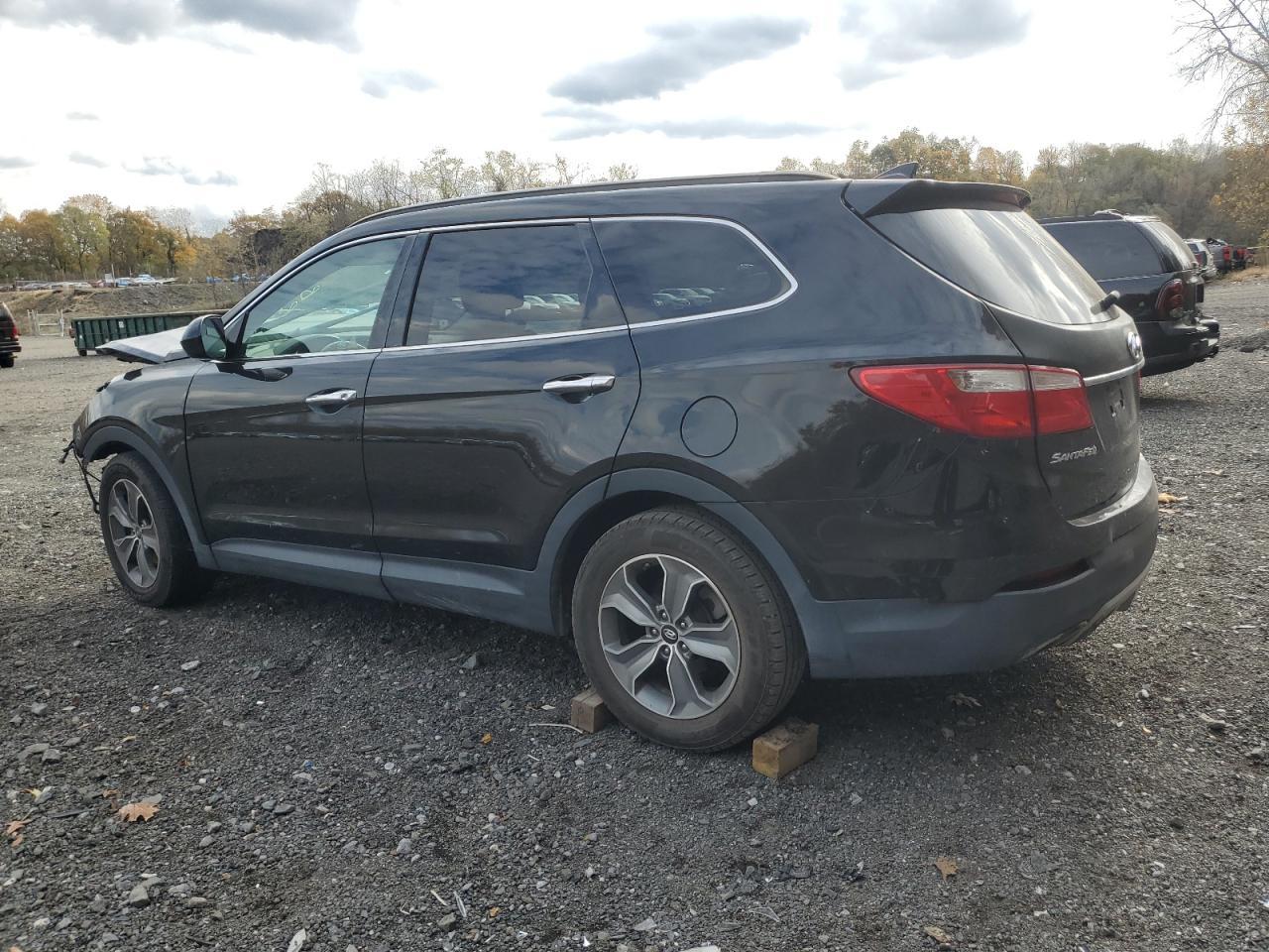 2016 Hyundai Santa Fe Se - Фото 2