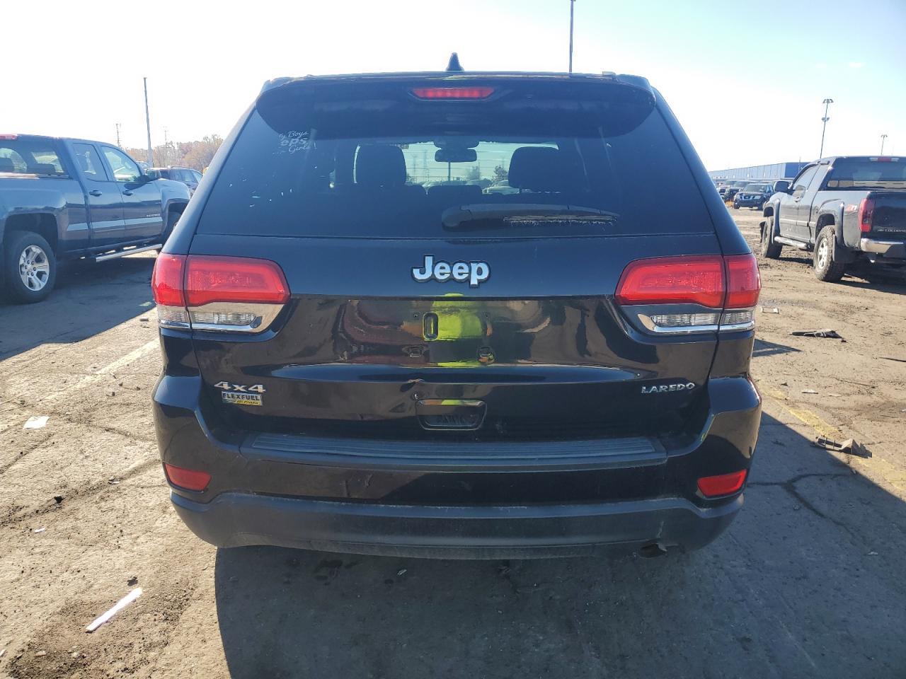 2015 Jeep Grand Cherokee Laredo - Image 6