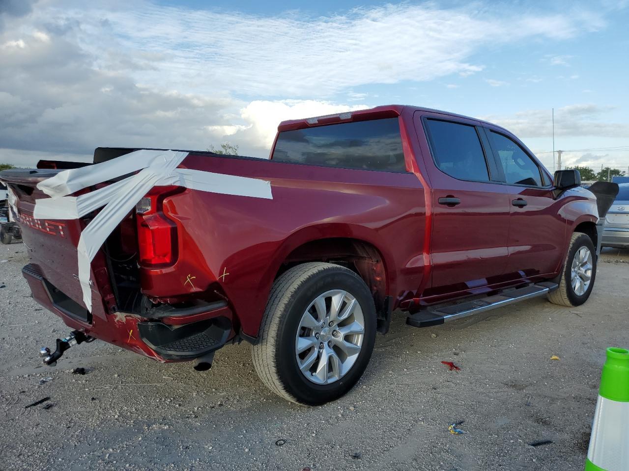 2022 Chevrolet Silverado Ltd C1500 Custom - Фото 3