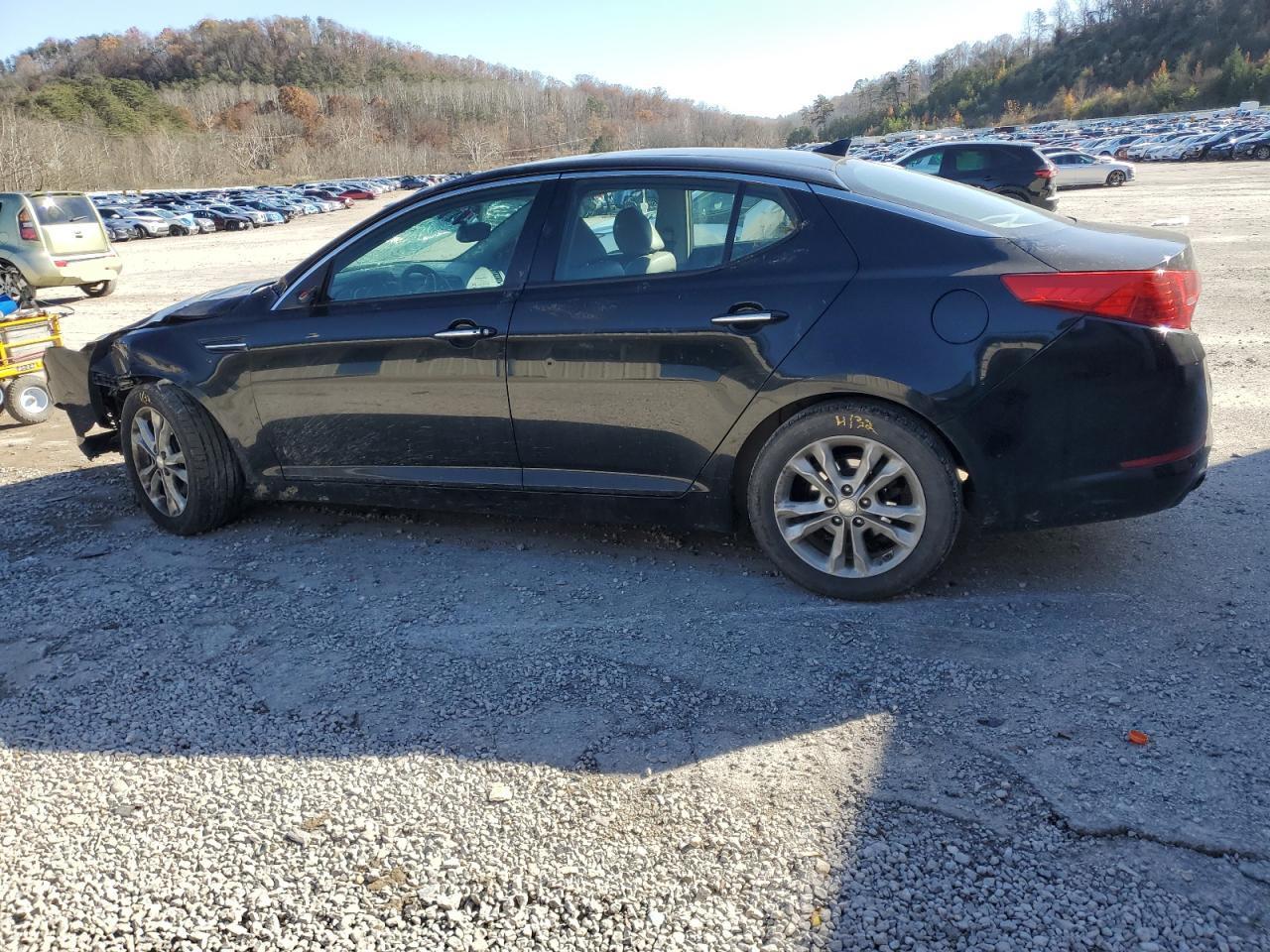 2013 Kia Optima Ex - Image 2