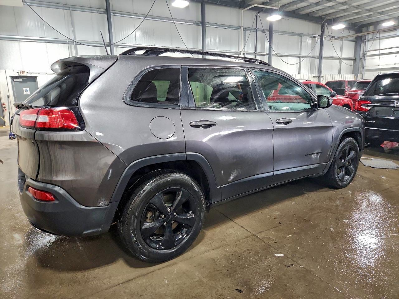 2018 Jeep Cherokee Latitude - Фото 3